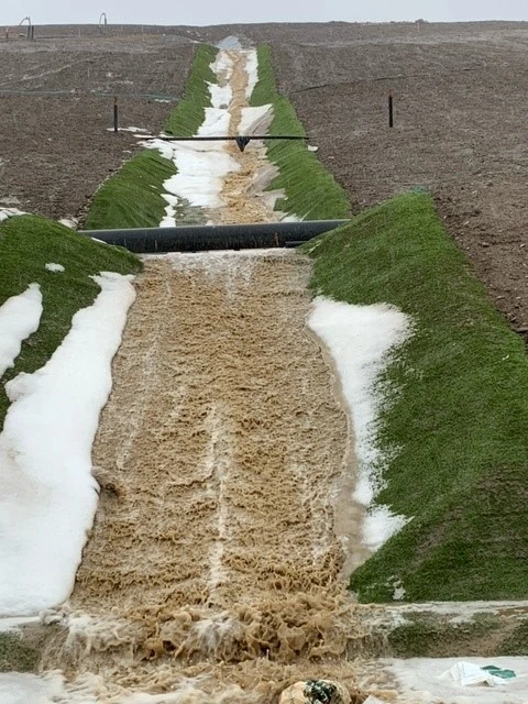 Grand-Central-HydroTurf_Flowing-Water